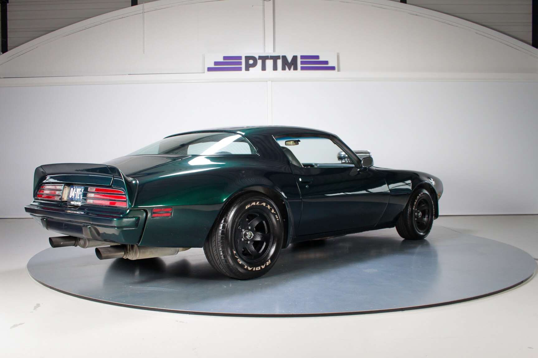 Exterior image of 1975 Pontiac Firebird Formula