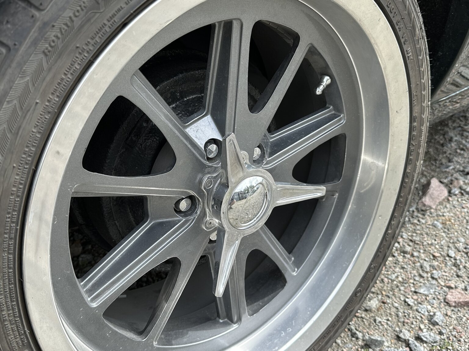 Aussenfoto 1970 Ford Mustang Fastback SportsRoof 5.0 (60)