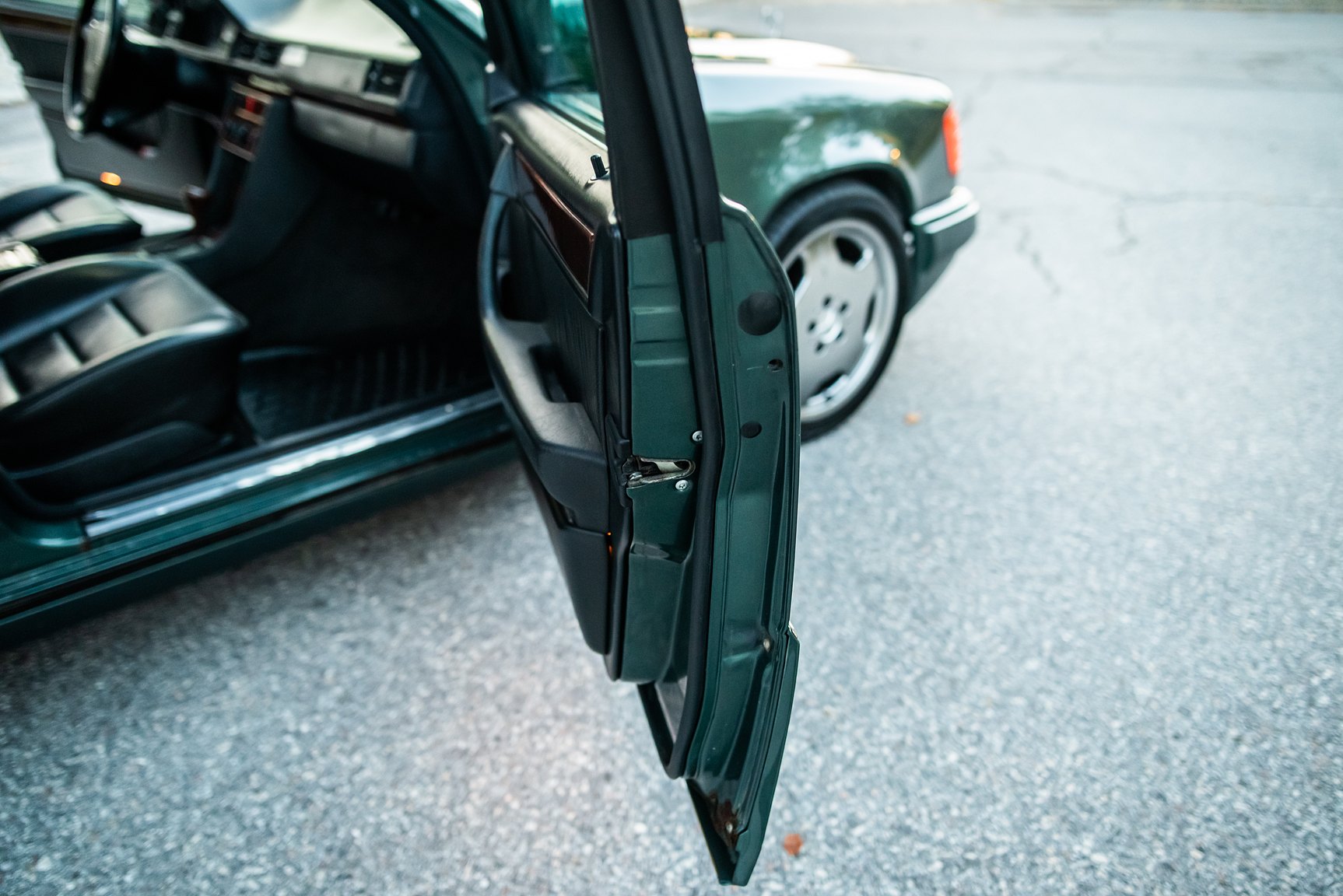 Interior image of 1996 MERCEDES-BENZ E 320 T