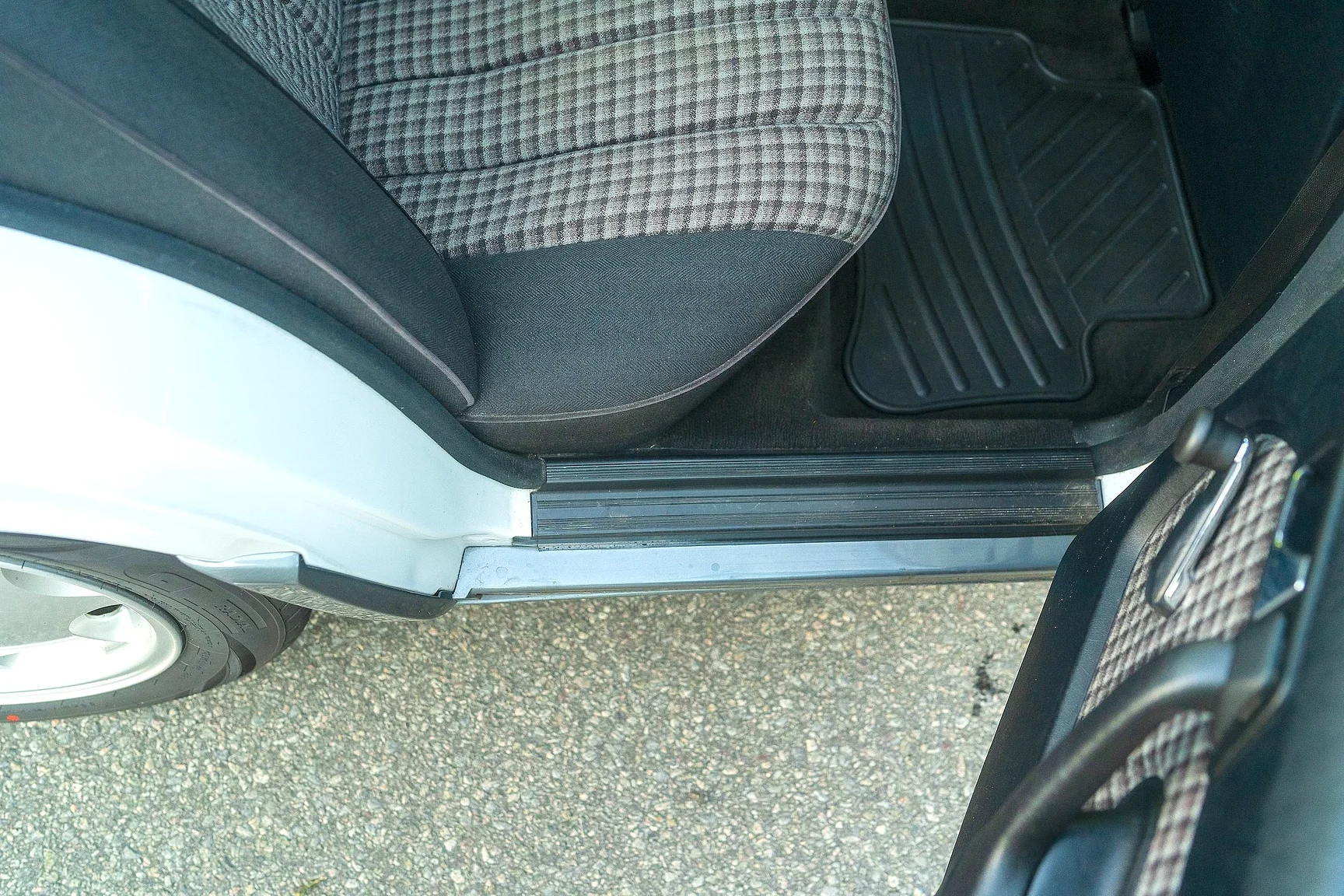 Interior image of 1992 Mercedes-Benz 190 E 1.8 - NO RESERVE (18)