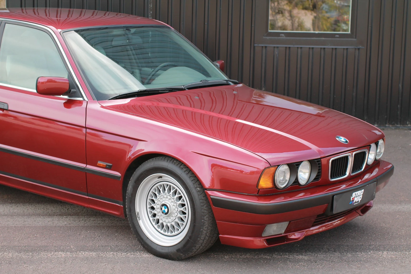 Aussenfoto 1993 BMW 540i Sedan (107)