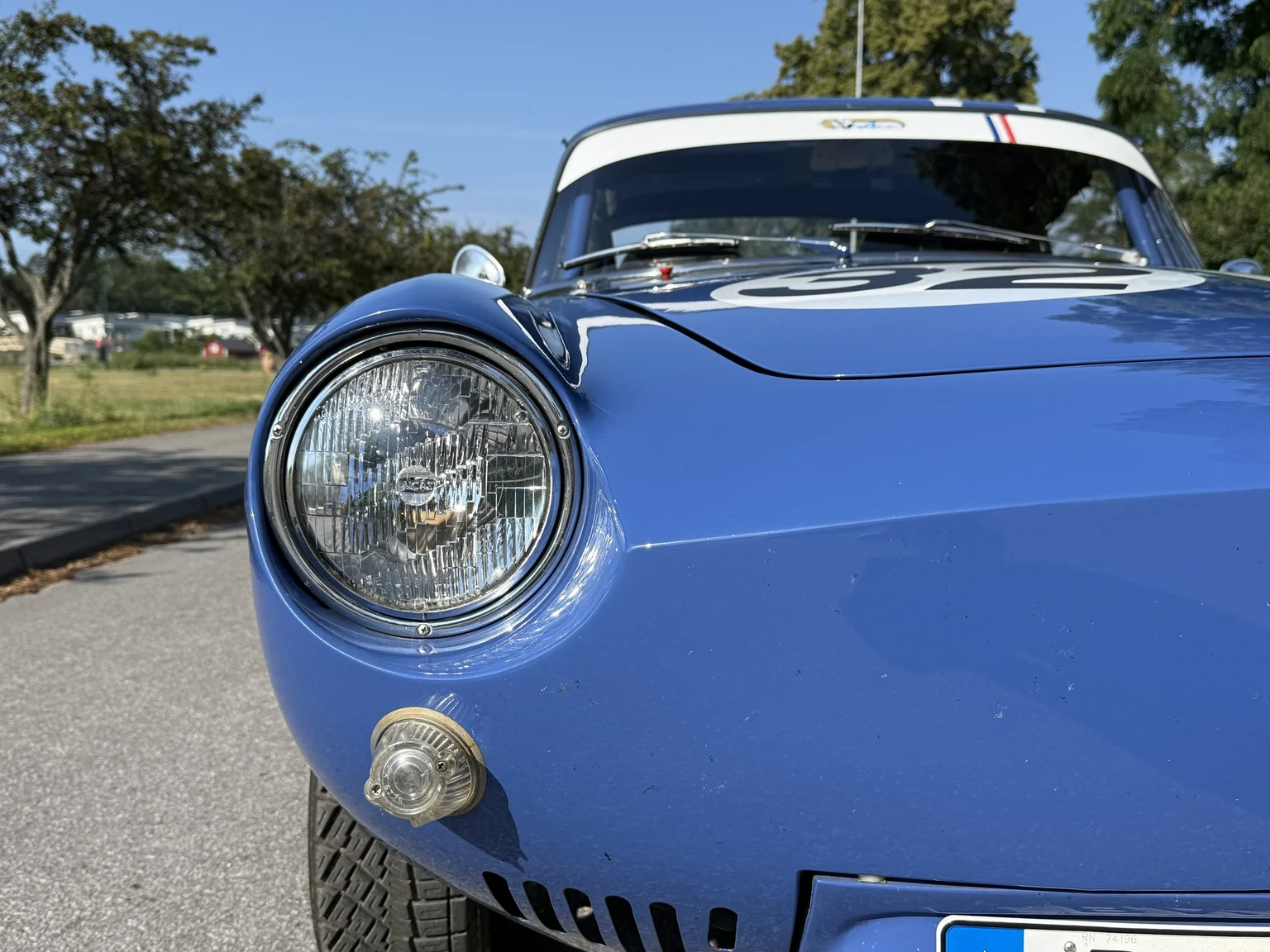 Exterior image of 1962 Renault Floride Coupé (3)