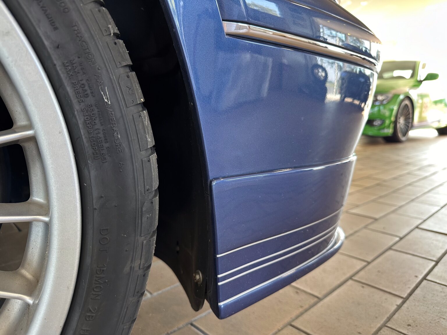 Exteriörbild på 2002 ALPINA B10 V8S
