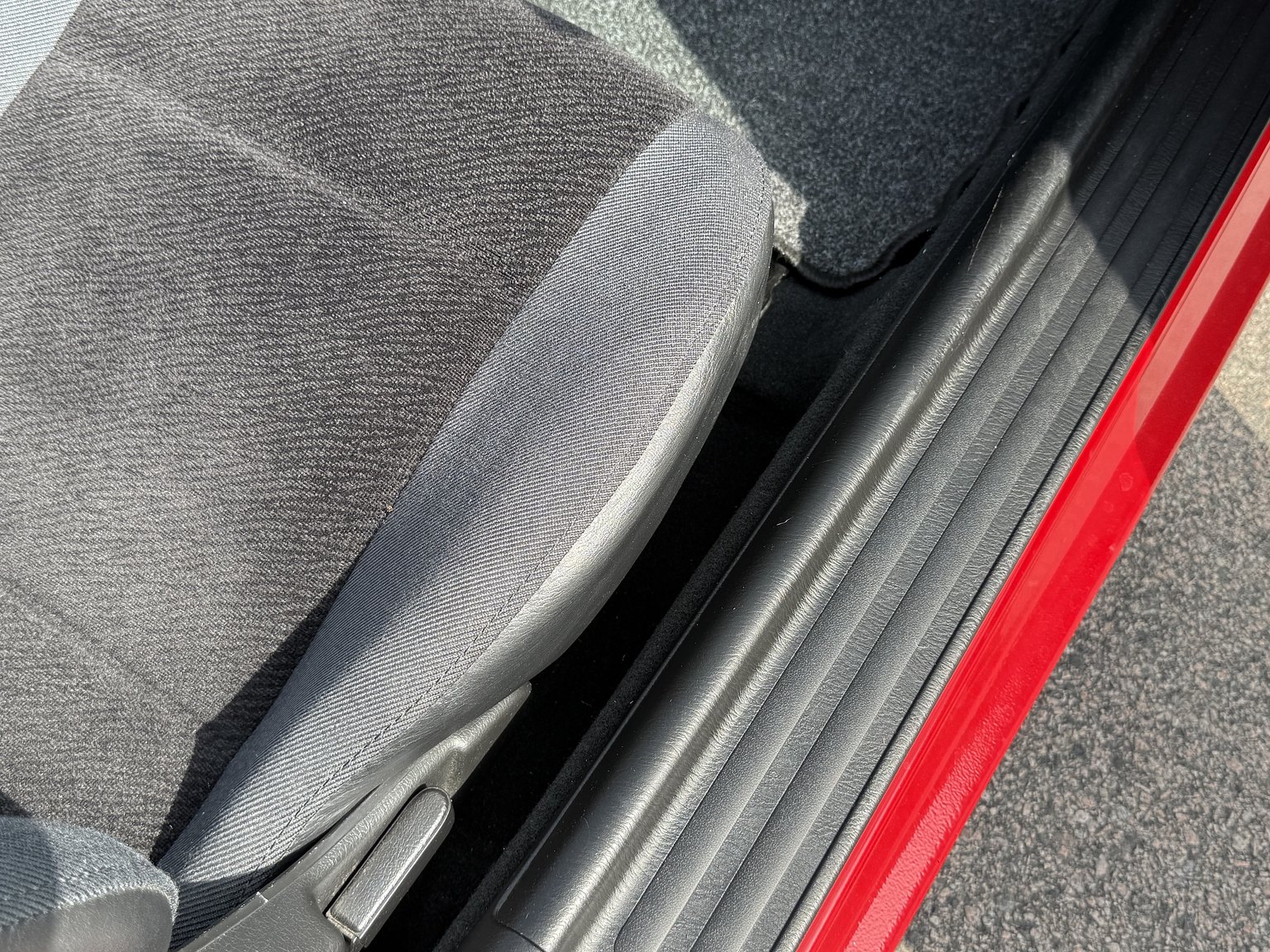Interior image of 1999 Mazda MX-5