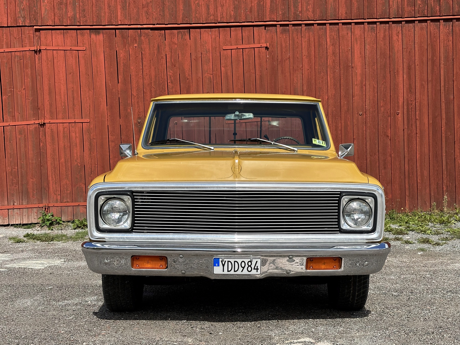 Exterior image of 1972 Chevrolet C10 Cheyenne (19)