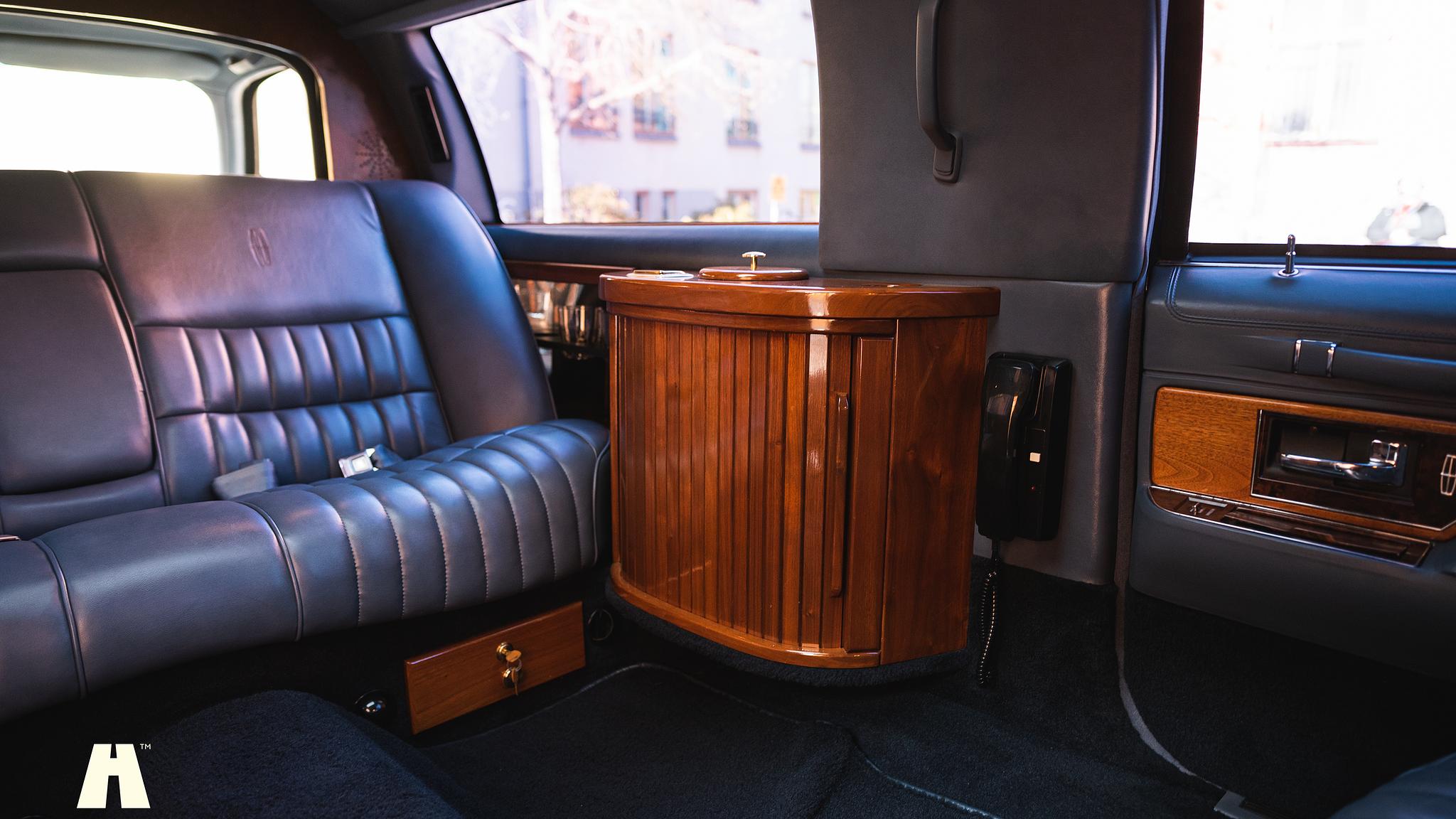 Innenraumfoto von 1992 Lincoln Town Car Limousine 