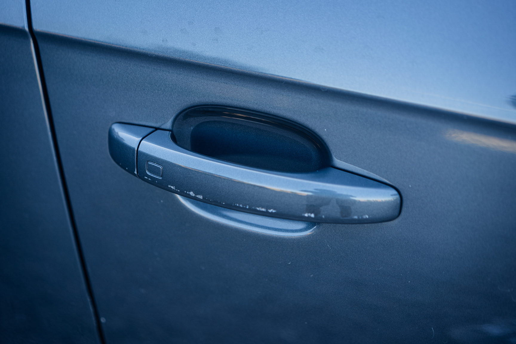 Exterior image of 2011 Audi S4 (18)