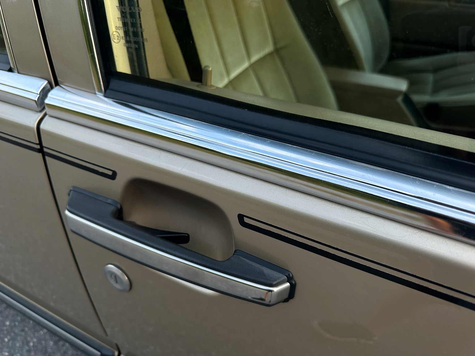 Exterior image of 1986 Volvo 760 GLE 2.8 V6 Automatisk