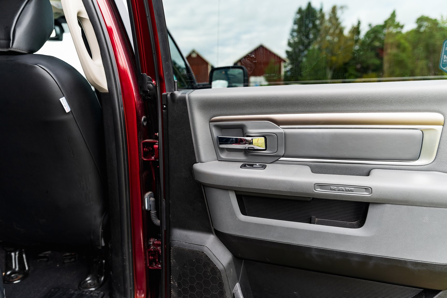 Interior image of 2019 Dodge Ram 1500 Classic Crew Cab 5.7 V8 HEMI 