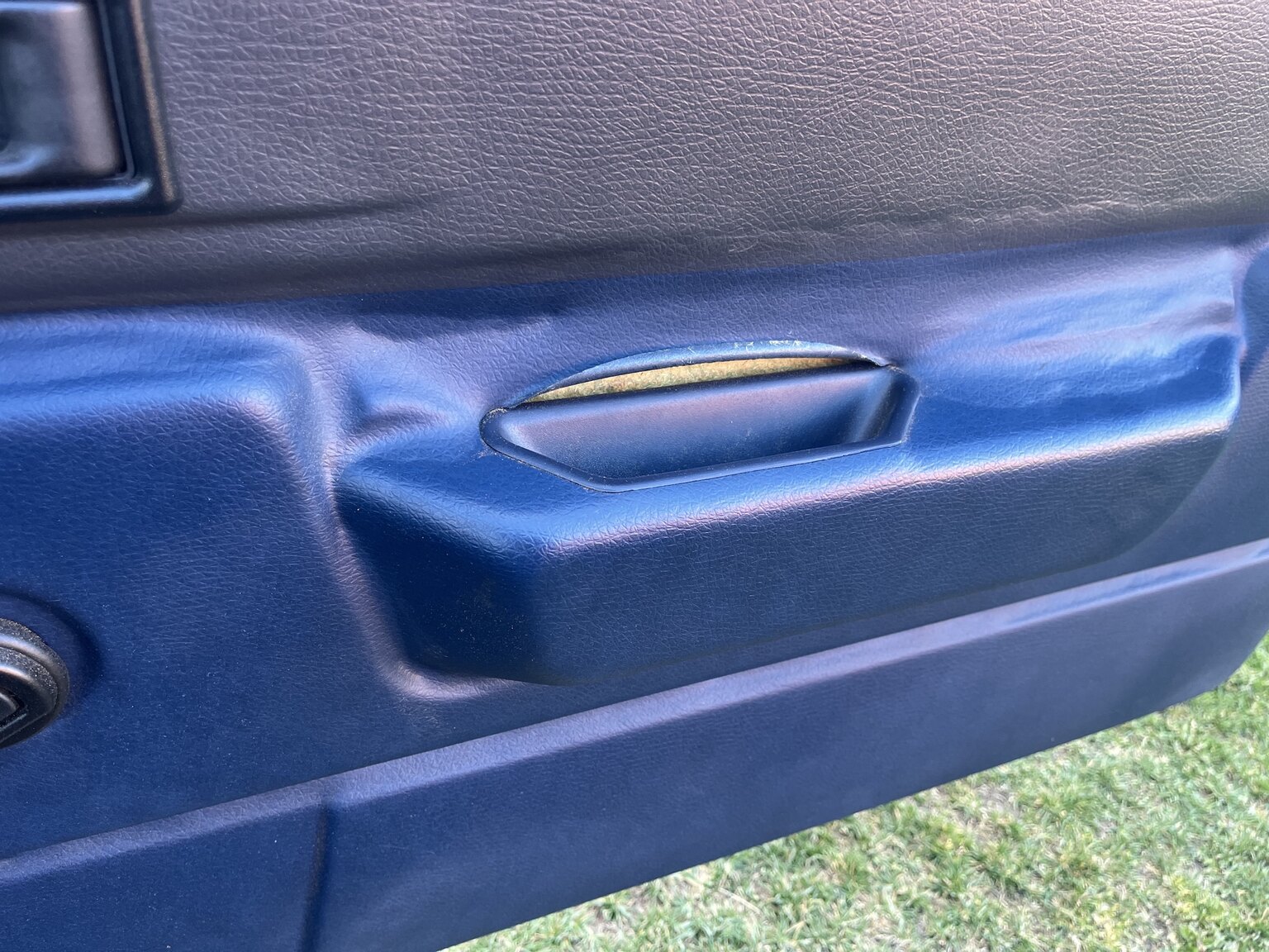 Interior image of 1983 Volvo 340 (18)