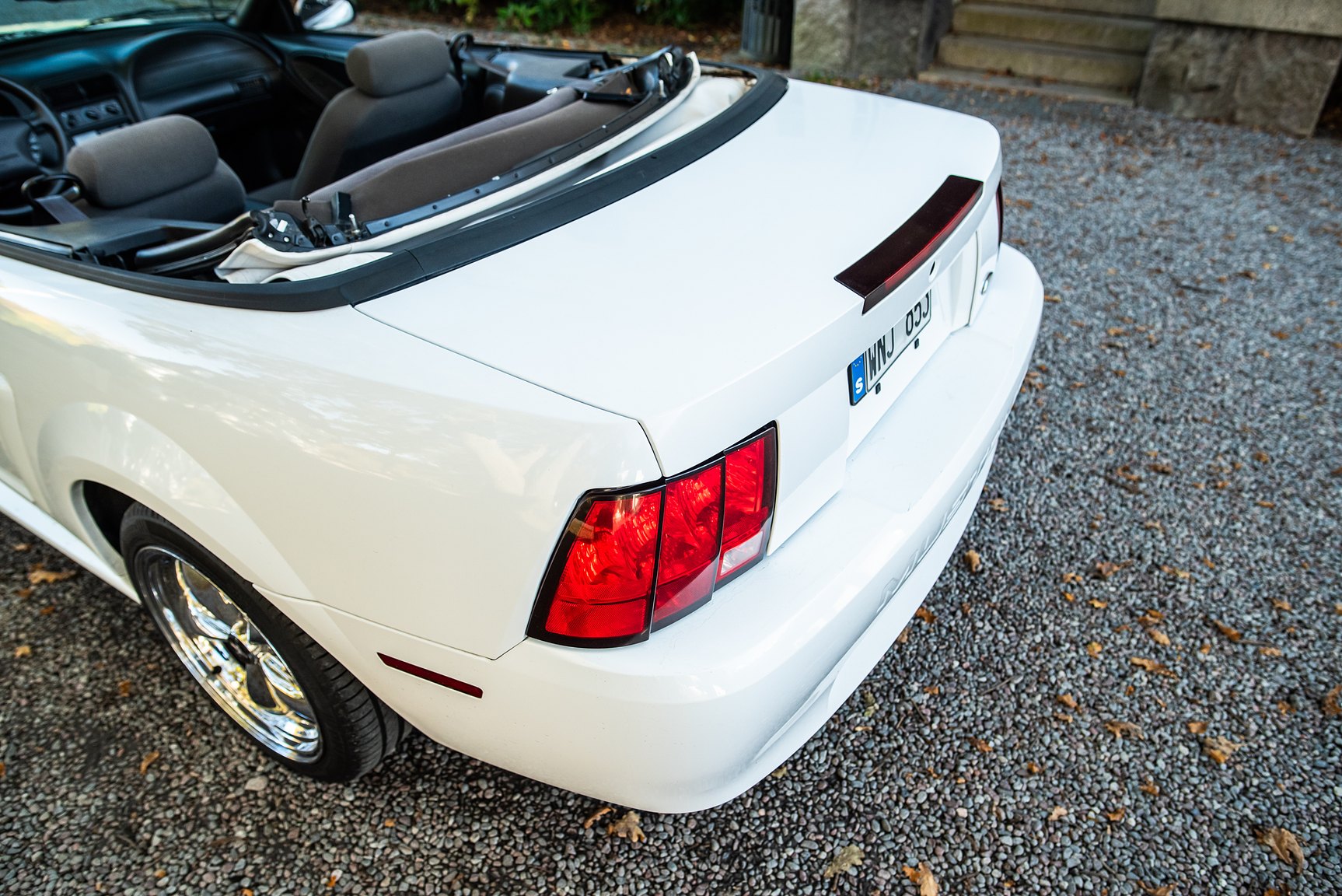 Exteriörbild på 2000 Ford Mustang Convertible 3.8 V6 Automat