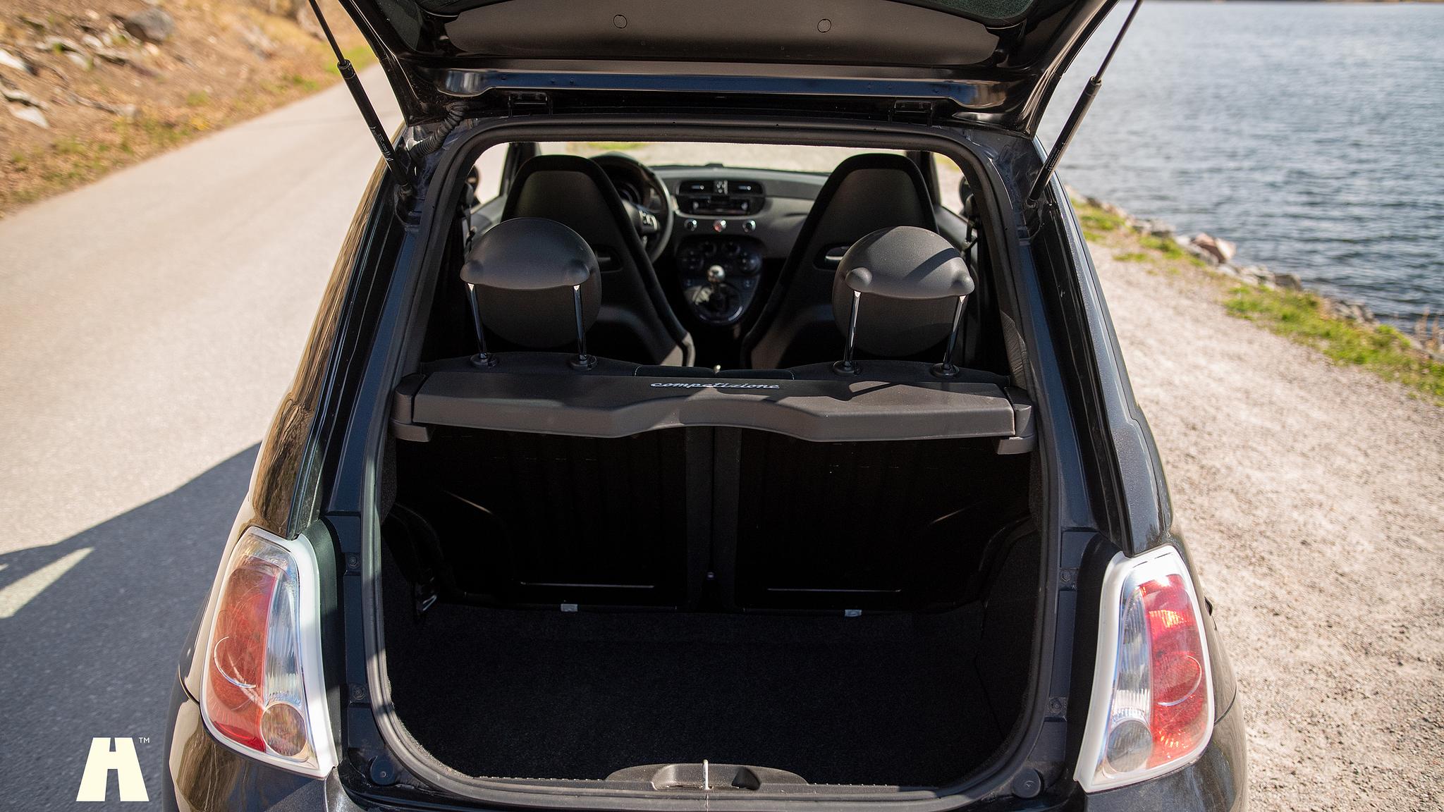 Interiörbild 2016 Abarth 595 Competizione (61)