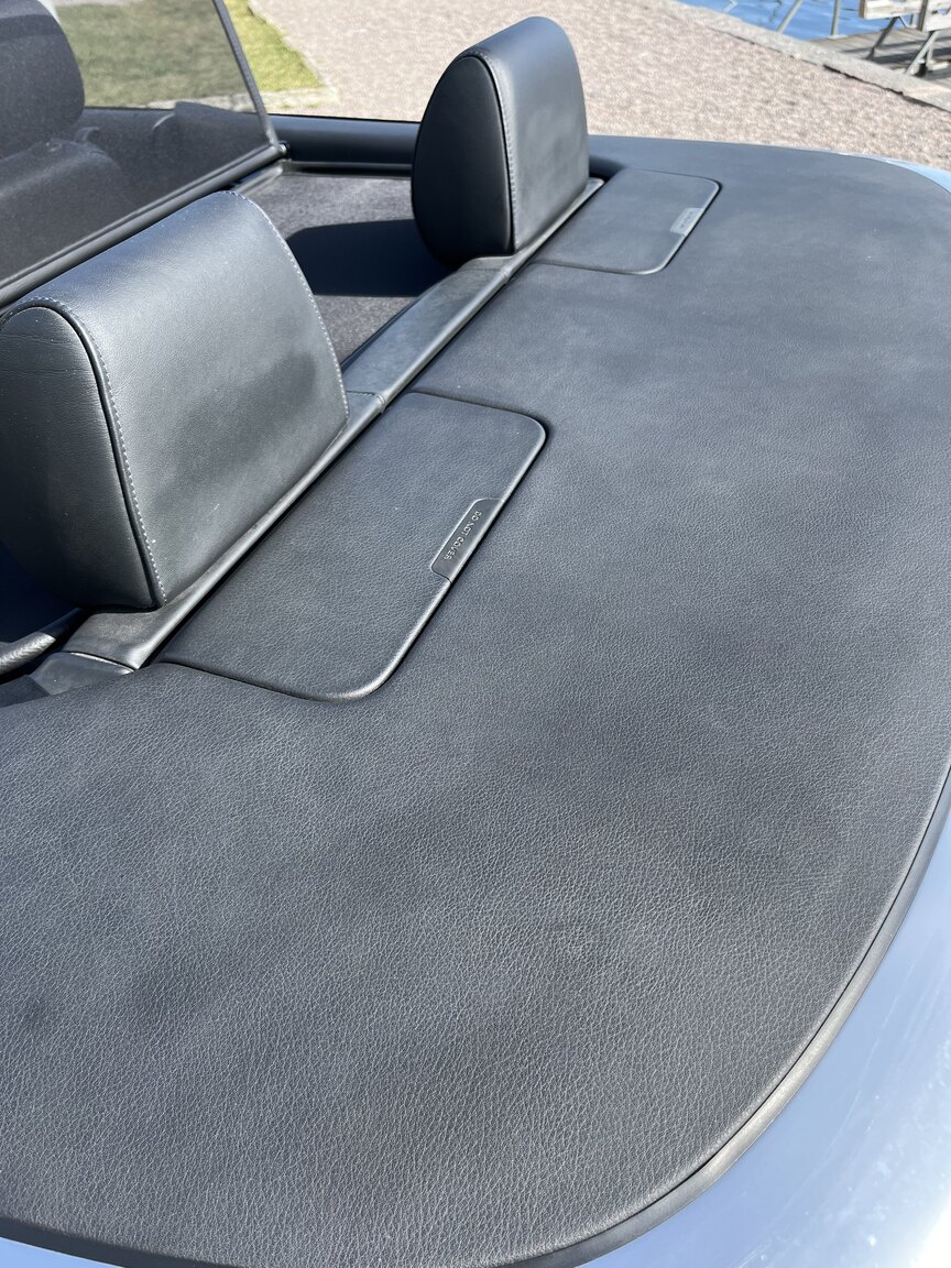 Interior image of 2003 Audi A4 Cabriolet 3.0