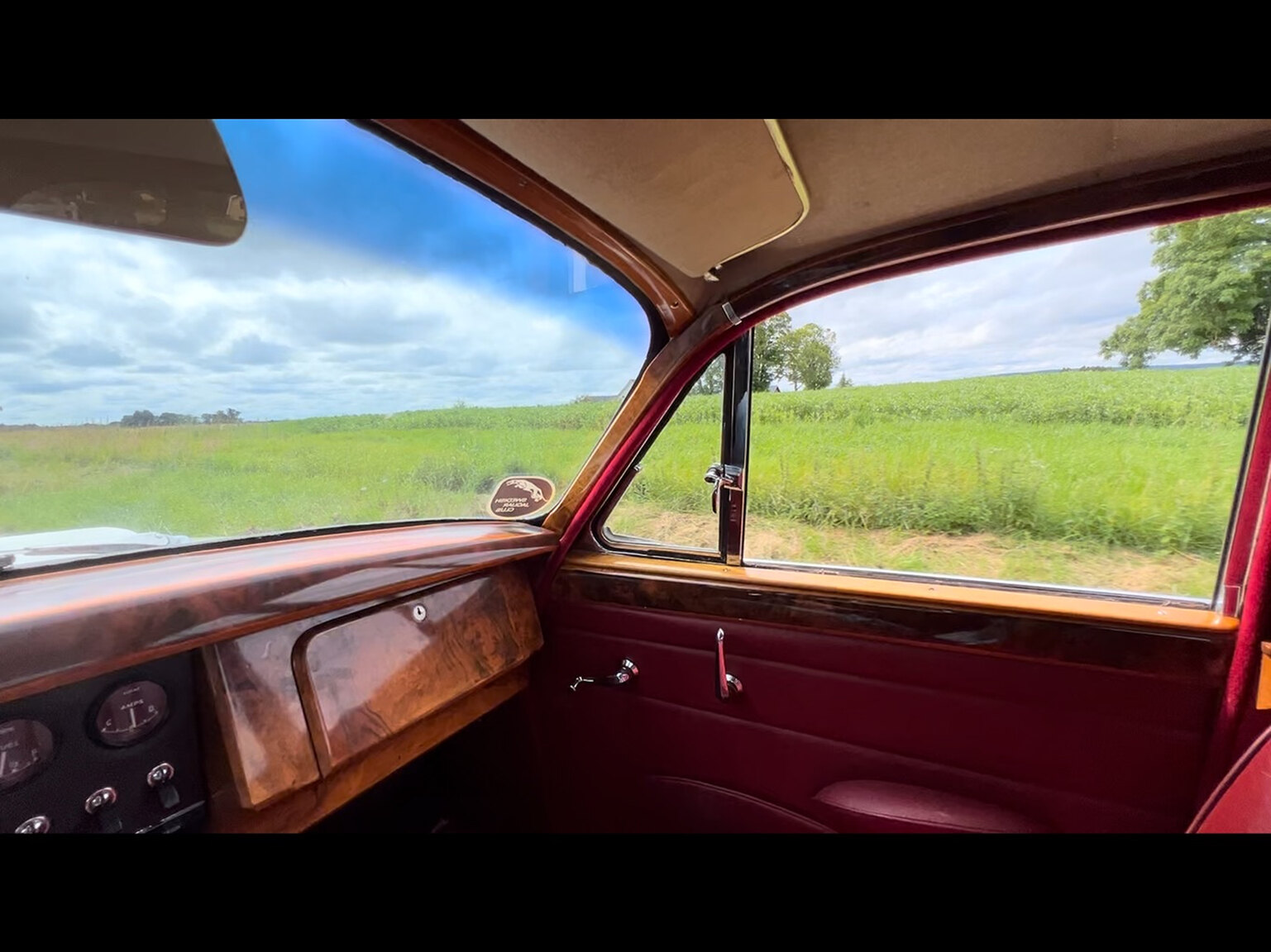 Interior image of 1963 Jaguar Mark II 3.8 Litre