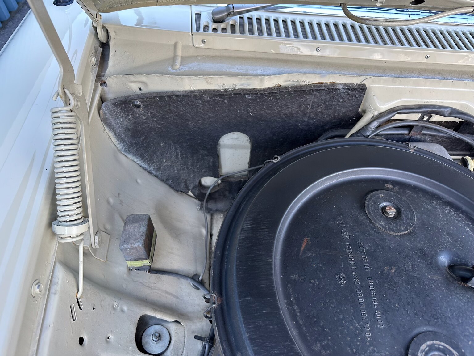 Image of 1974 Mercedes Benz 230.6 mechanics