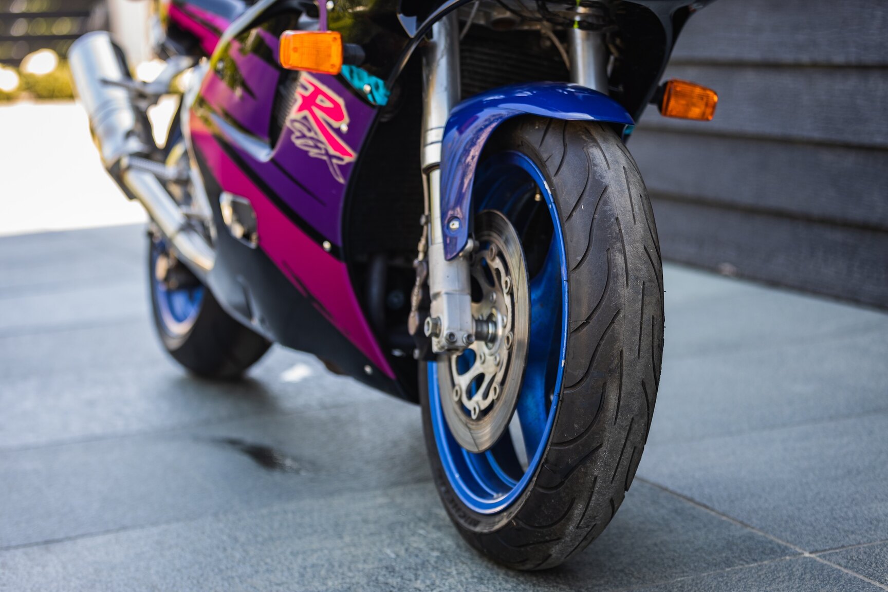 Aussenfoto 1994 Suzuki GSX-R750 (15)