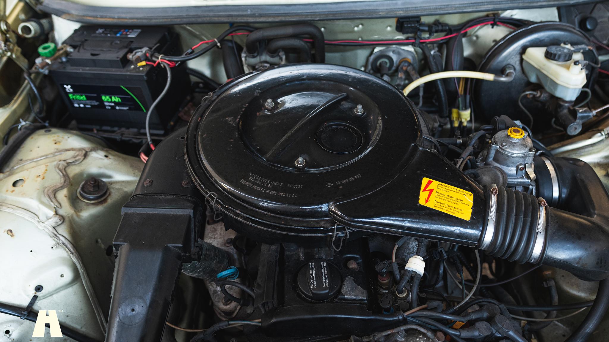 Image of 1985 Mercedes-Benz 200 Series 3  (7) mechanics