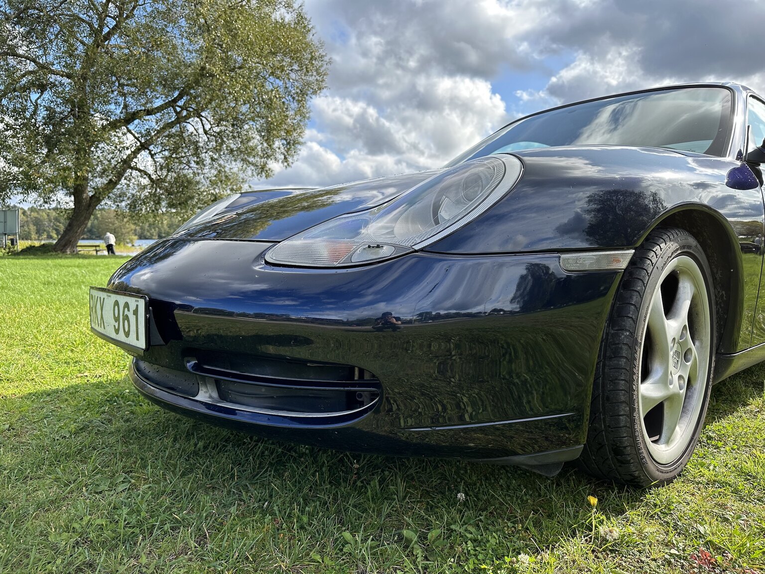 Exteriörbild på 1999 Porsche 911 Carrera