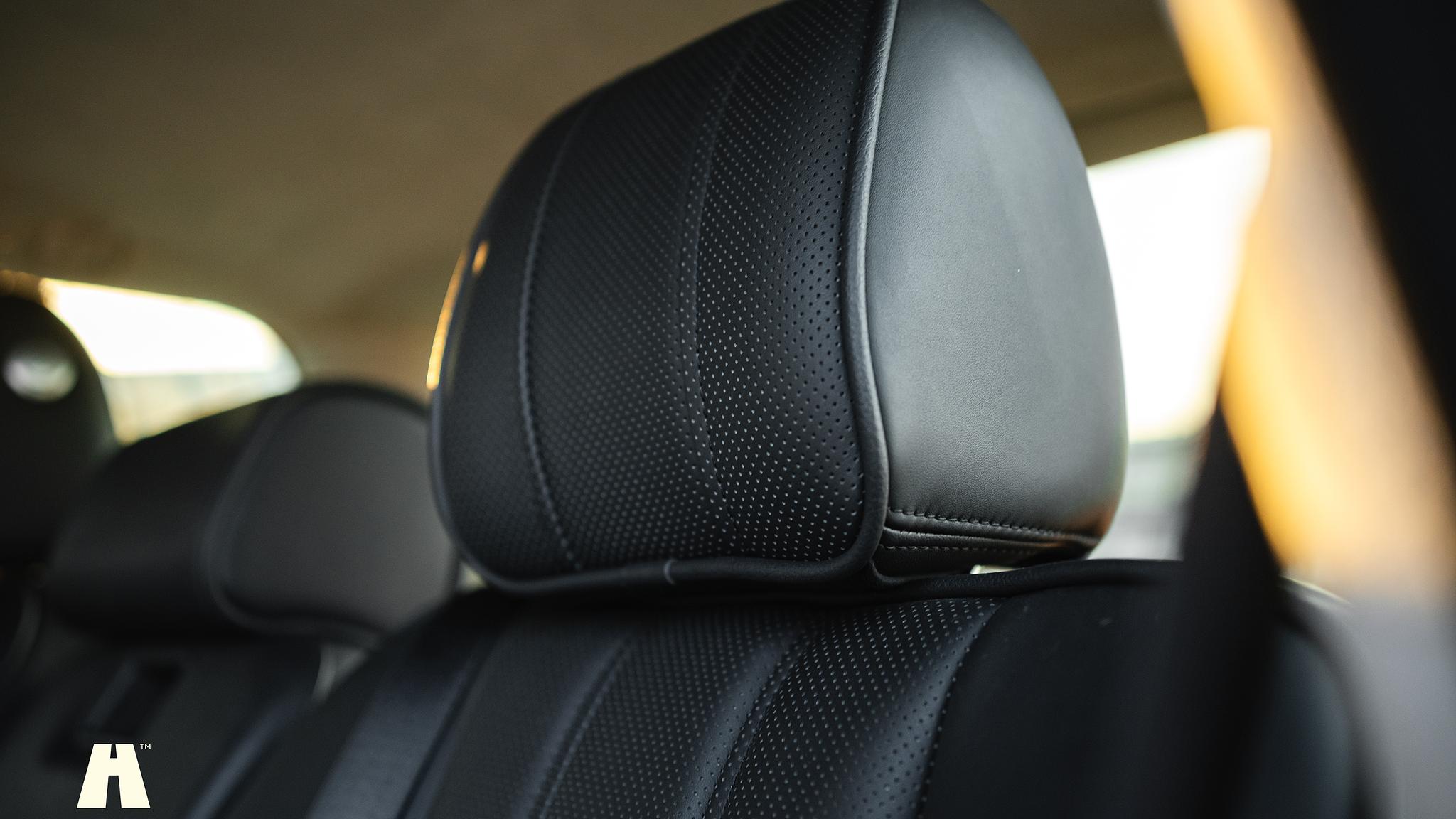 Interior image of 2012 Land Rover Range Rover Westminster TDV8 (L322)