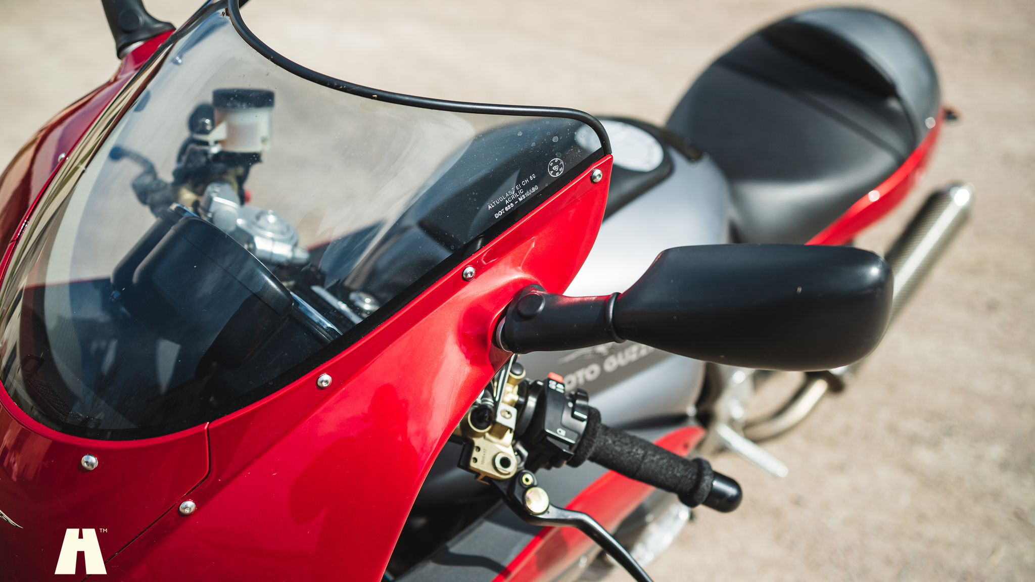 Exteriörbild på 2002 Moto Guzzi V11 Le Mans (34)