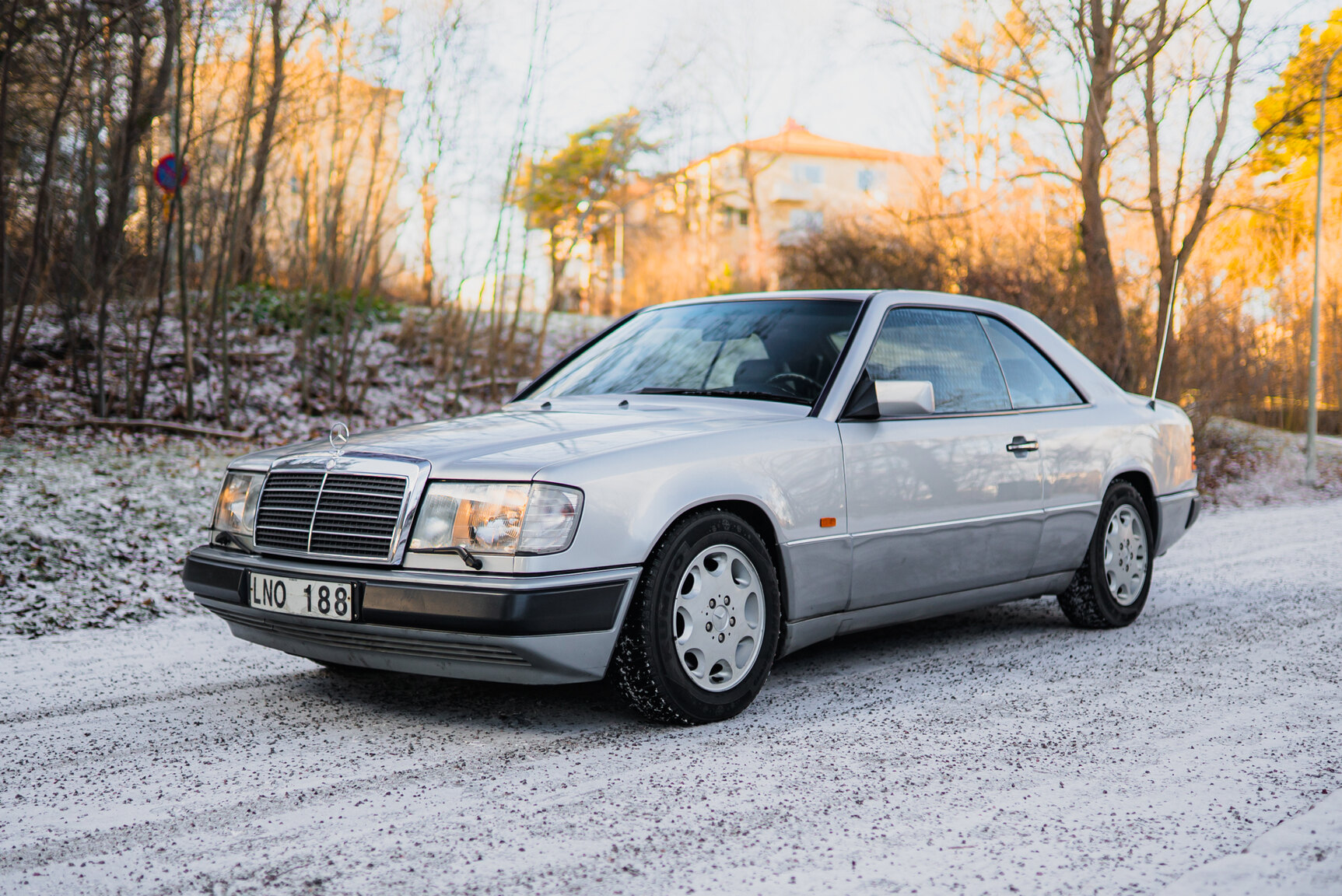 Exteriörbild på 1992 Mercedes-Benz 300CE-24V