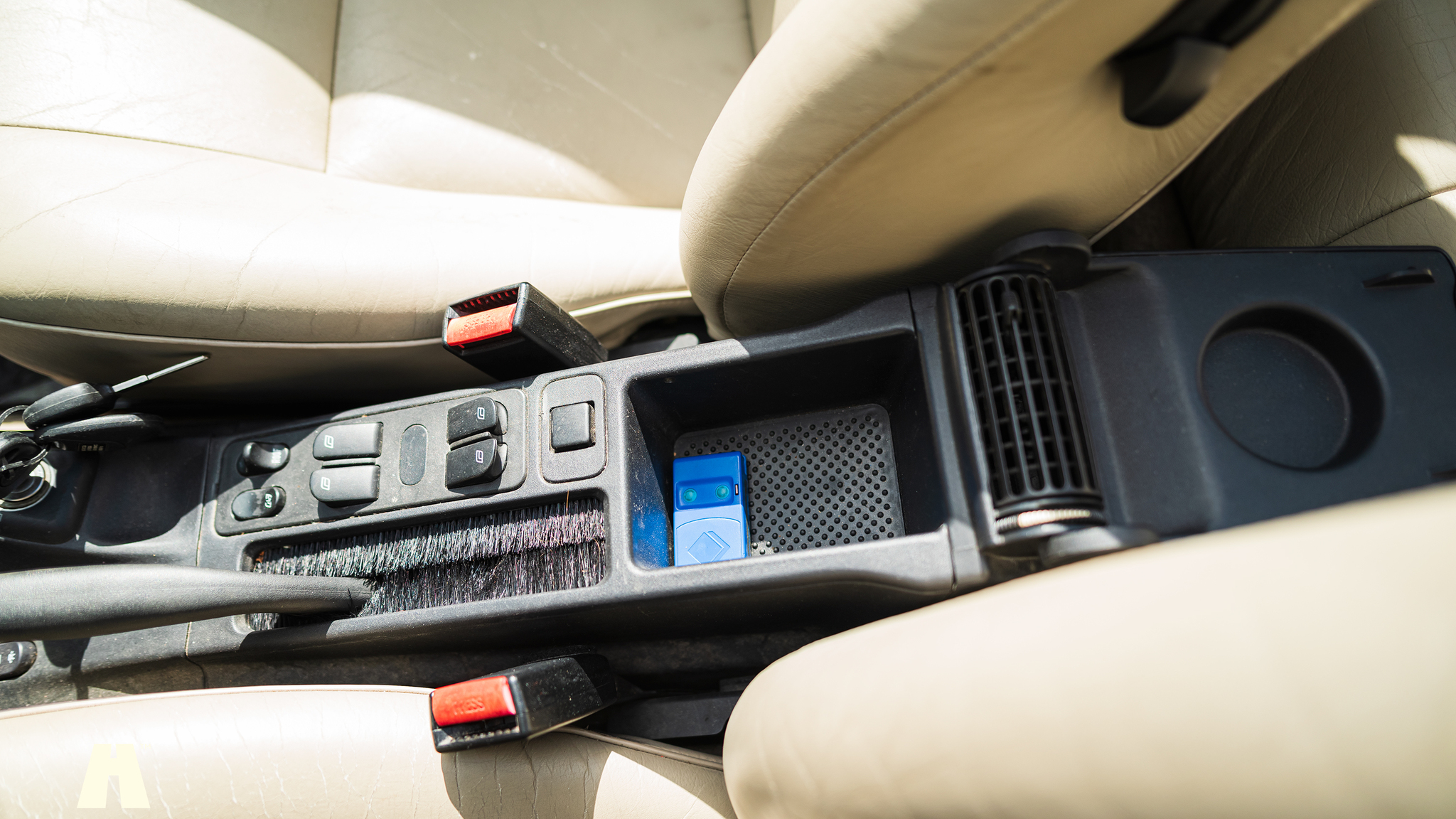 Interior image of 1995 SAAB 900 SE V6 Automat