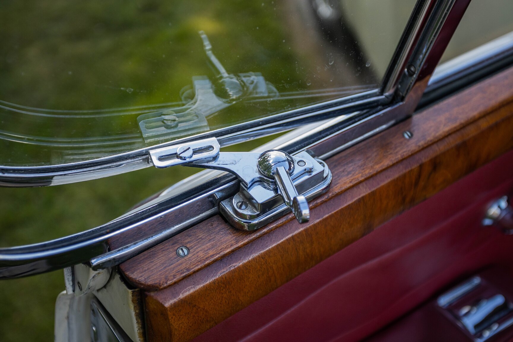 Interior image of 1968 Jaguar 340 XK Mark II