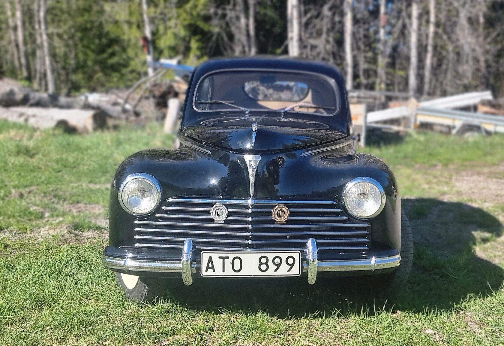 Exterior image of 1951 Peugeot 203 De Luxe