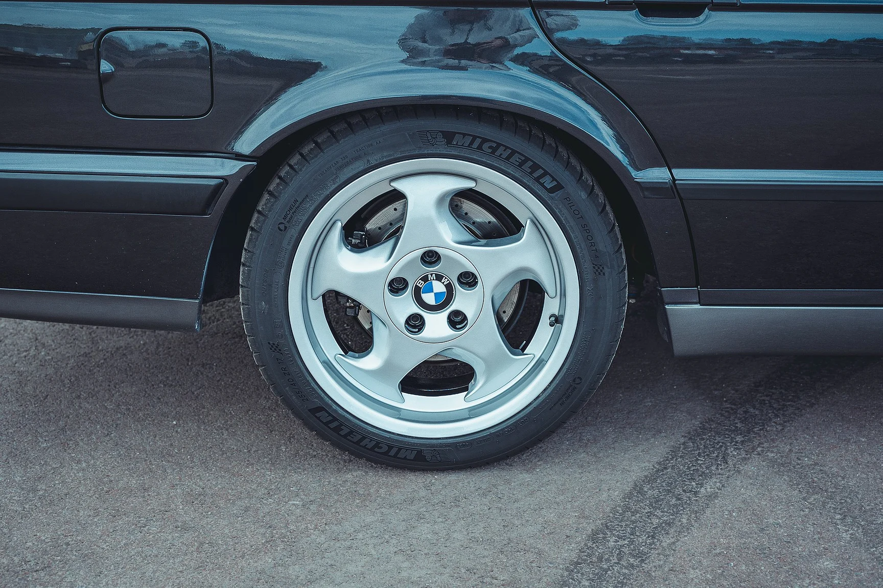 Aussenfoto 1992 BMW M5 3.8 (23)