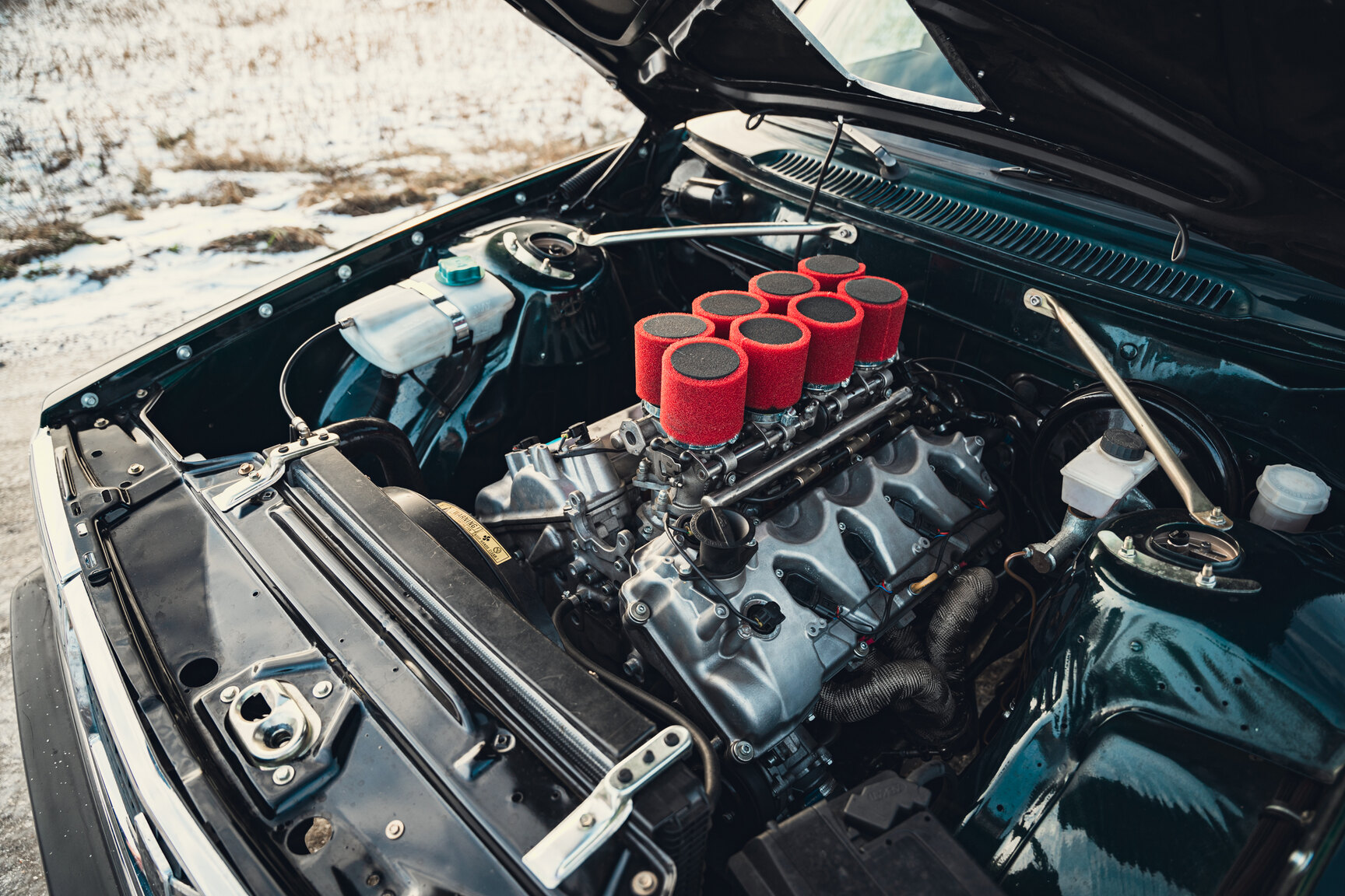 Image of 1980 VOLVO 240 V8 mechanics