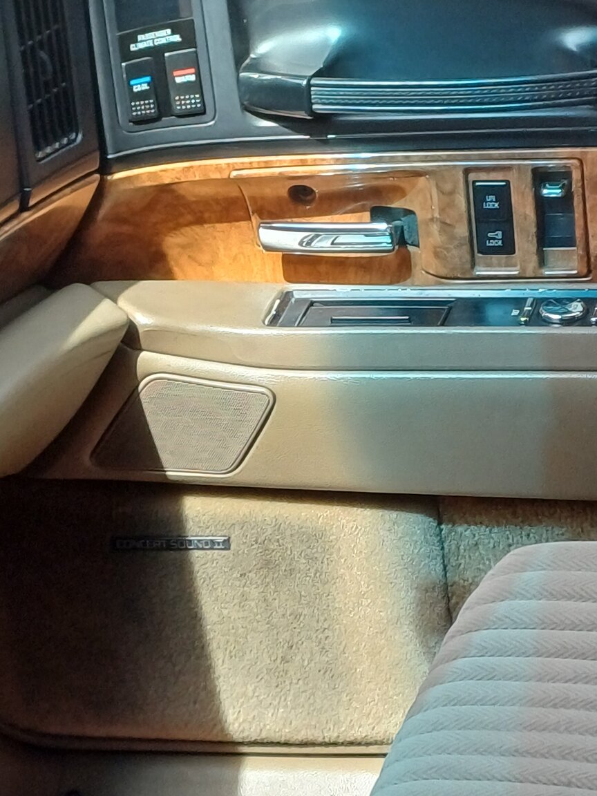 Interior image of 1992 Buick Park Avenue