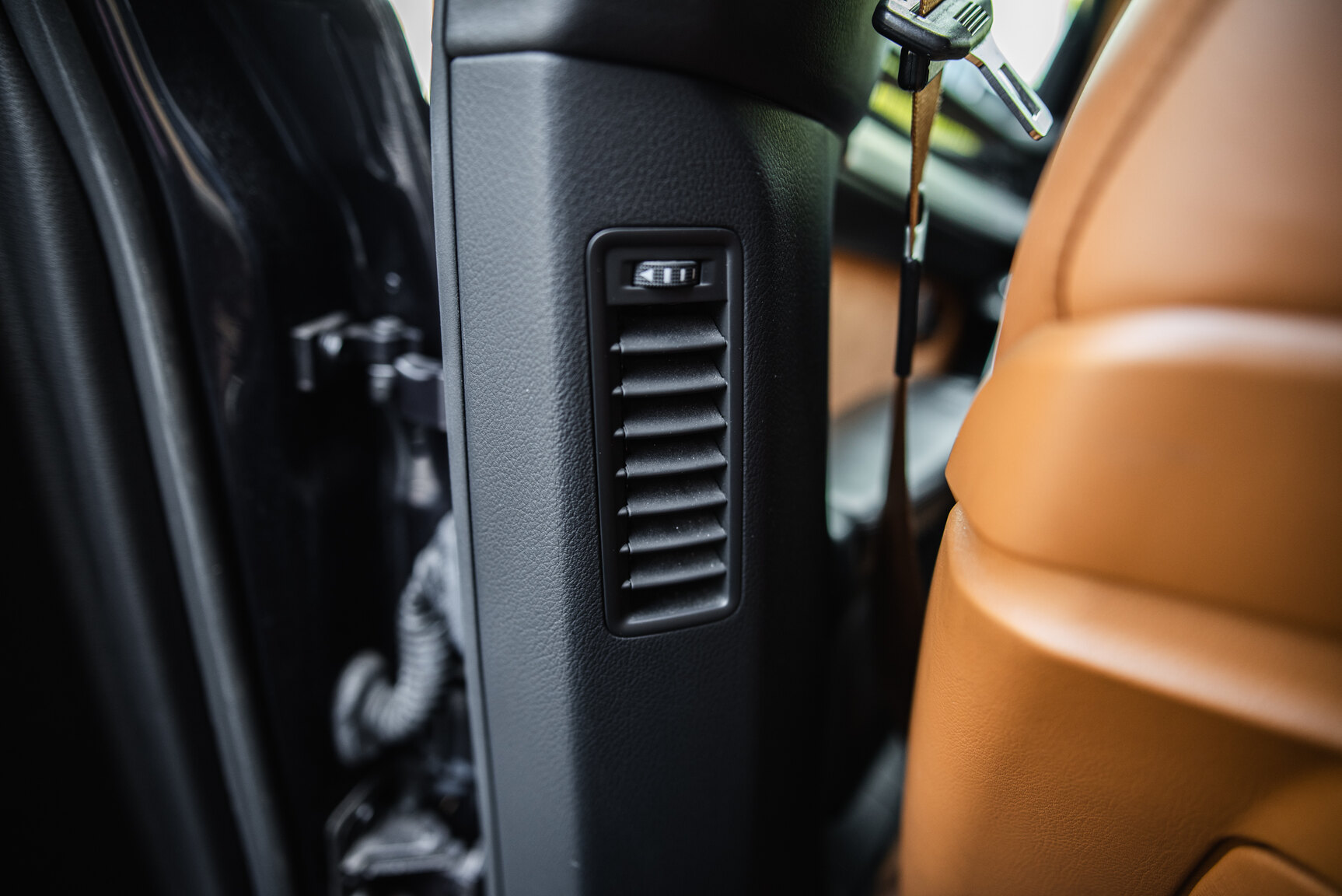 Interior image of 2009 Audi S8 5.2 V10 FSI Quattro