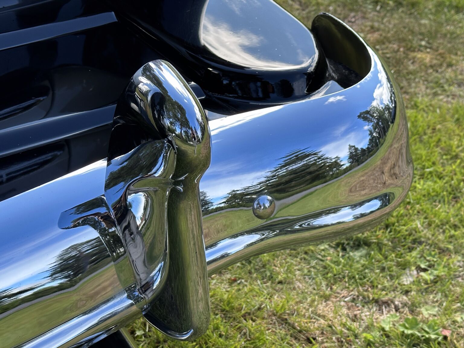 Exteriörbild på 1955 Ford Fairlane Crown Victoria