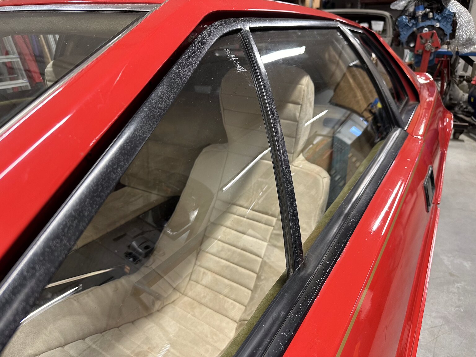 Exteriörbild på 1977 Lotus Esprit S1