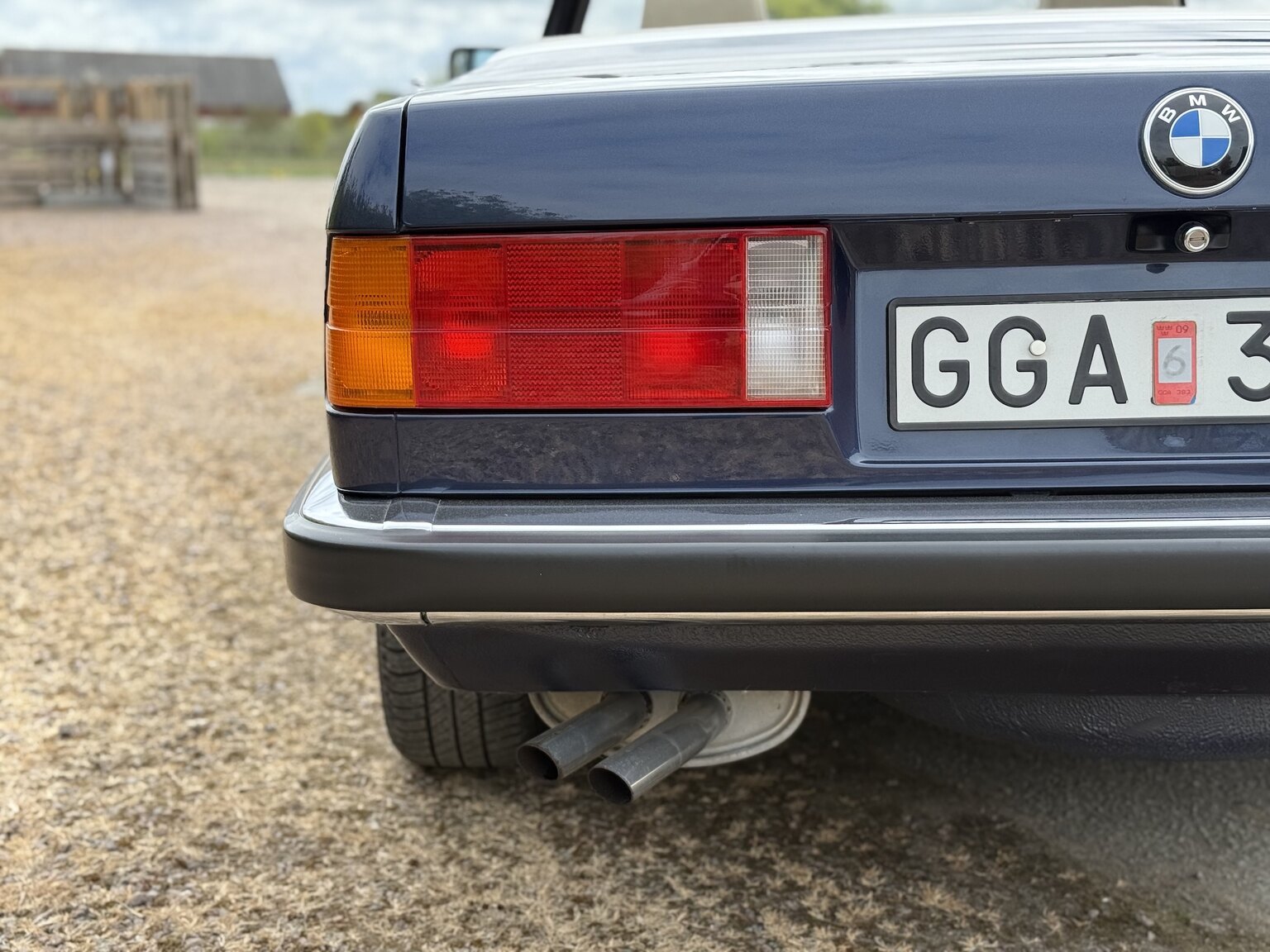 Exterior image of 1987 BMW 325i Convertible