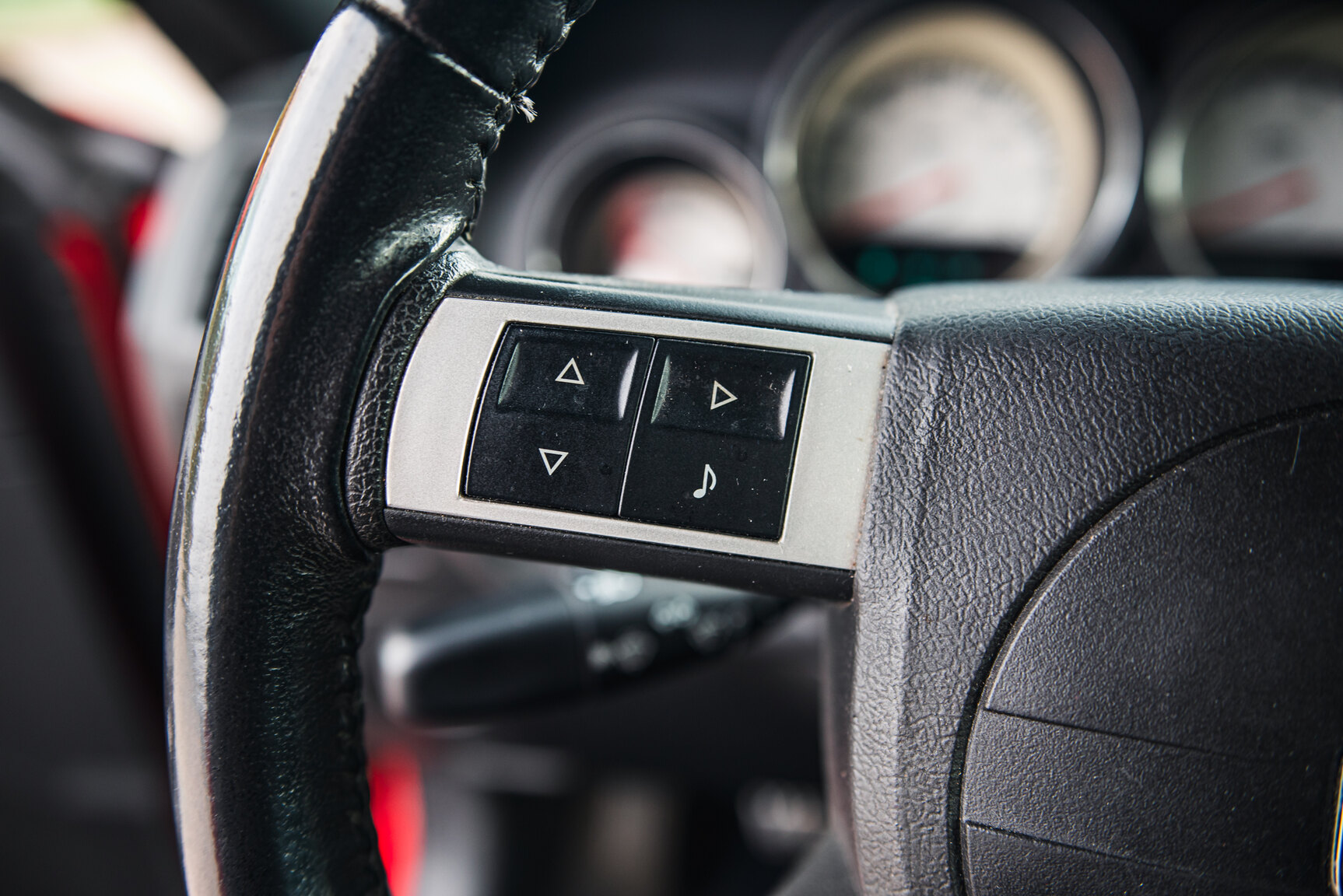 Interior image of 2010 Dodge Challenger 5.7 V8 HEMI Manuell