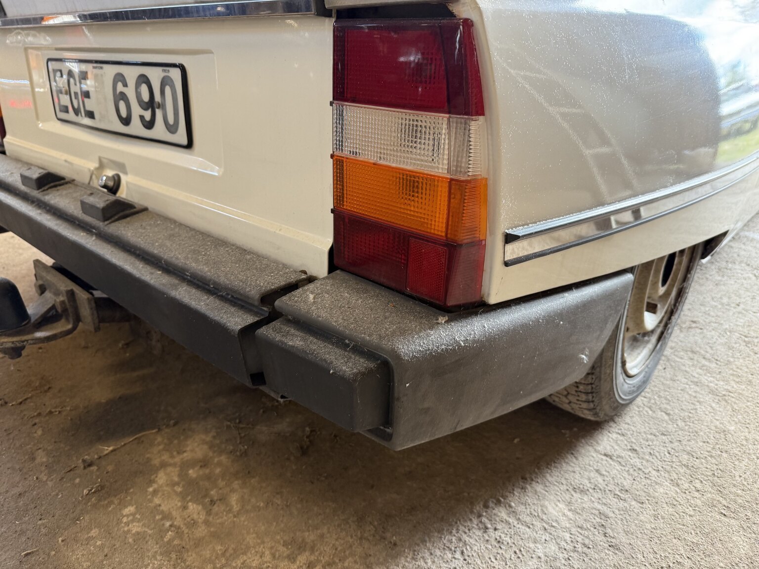 Exterior image of 1984 Citroën GSA Break