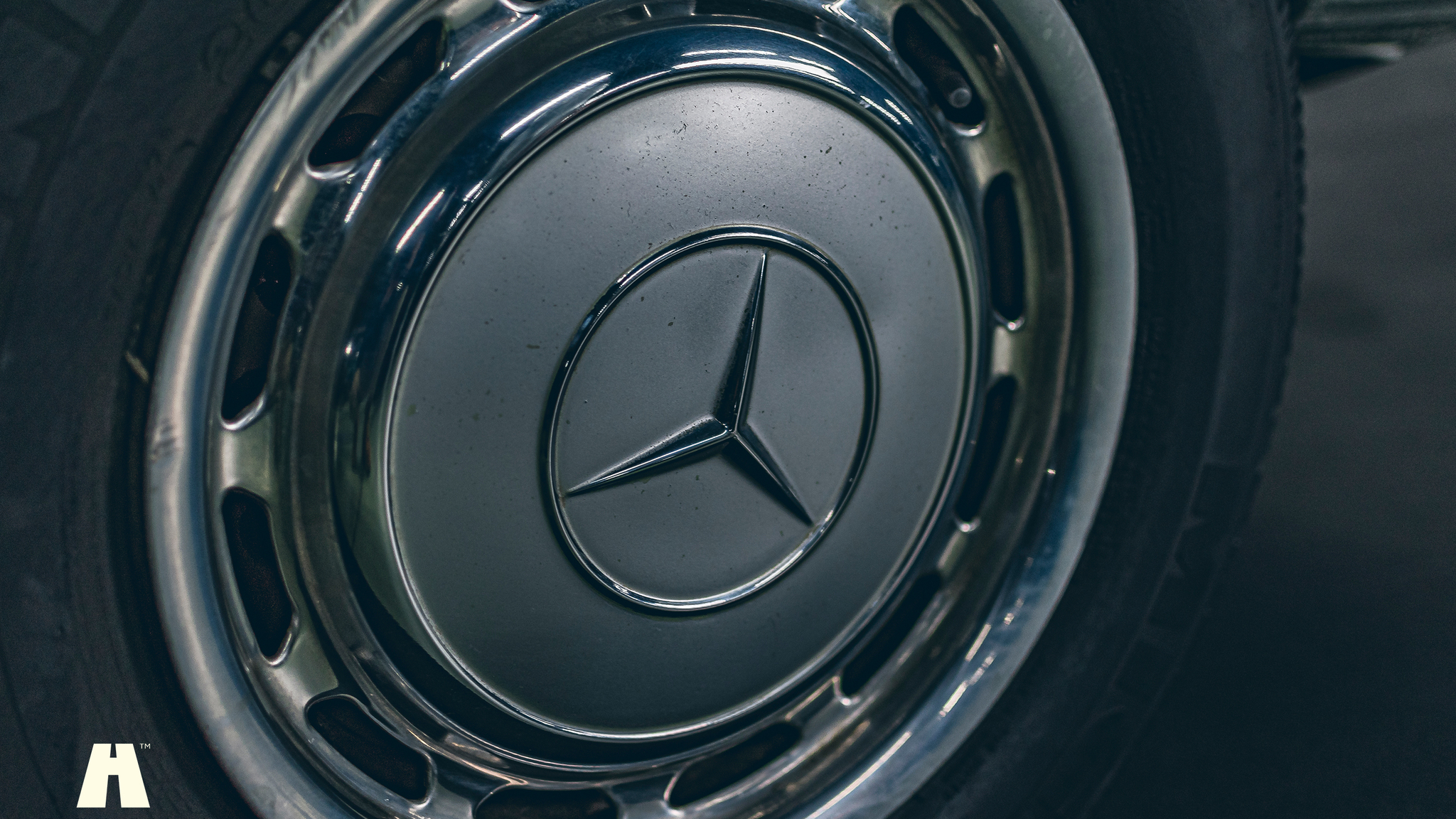 Aussenfoto 1974 Mercedes SLC450 Project
