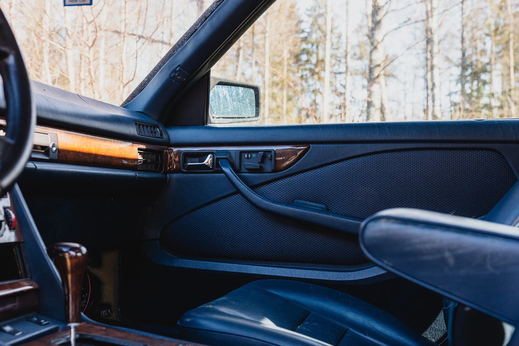 Innenraumfoto von 1986 Mercedes-Benz 560 SEC  (12)