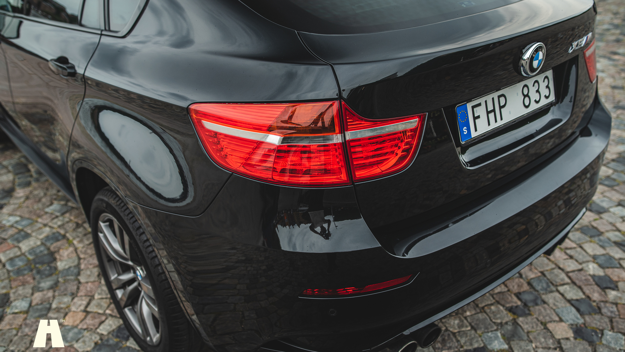 Exterior image of 2010 BMW X6 M Ferrita 555HK (16)