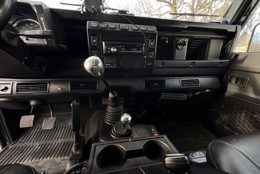 Interior image of 2002 Land Rover Defender 90 2.5 Td5