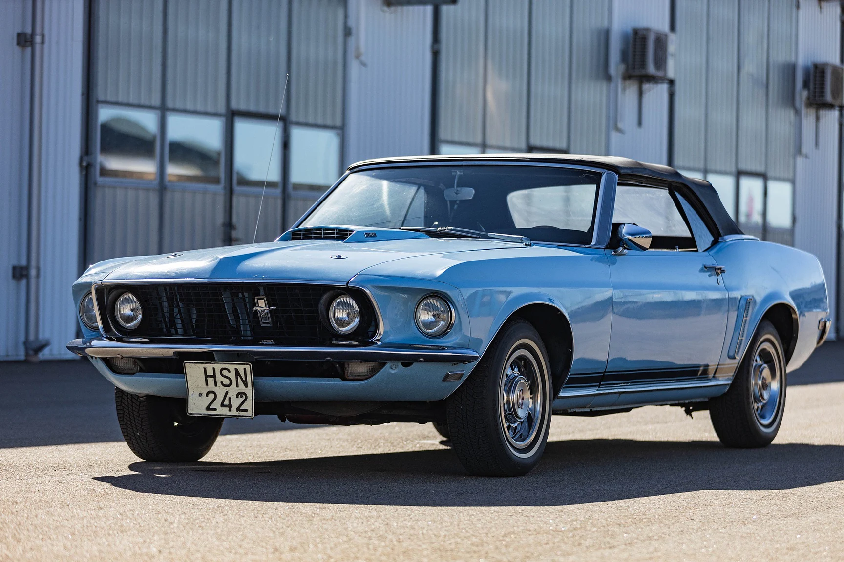 Exteriörbild på 1969 Ford Mustang GT Cabriolet "M-code" (1)