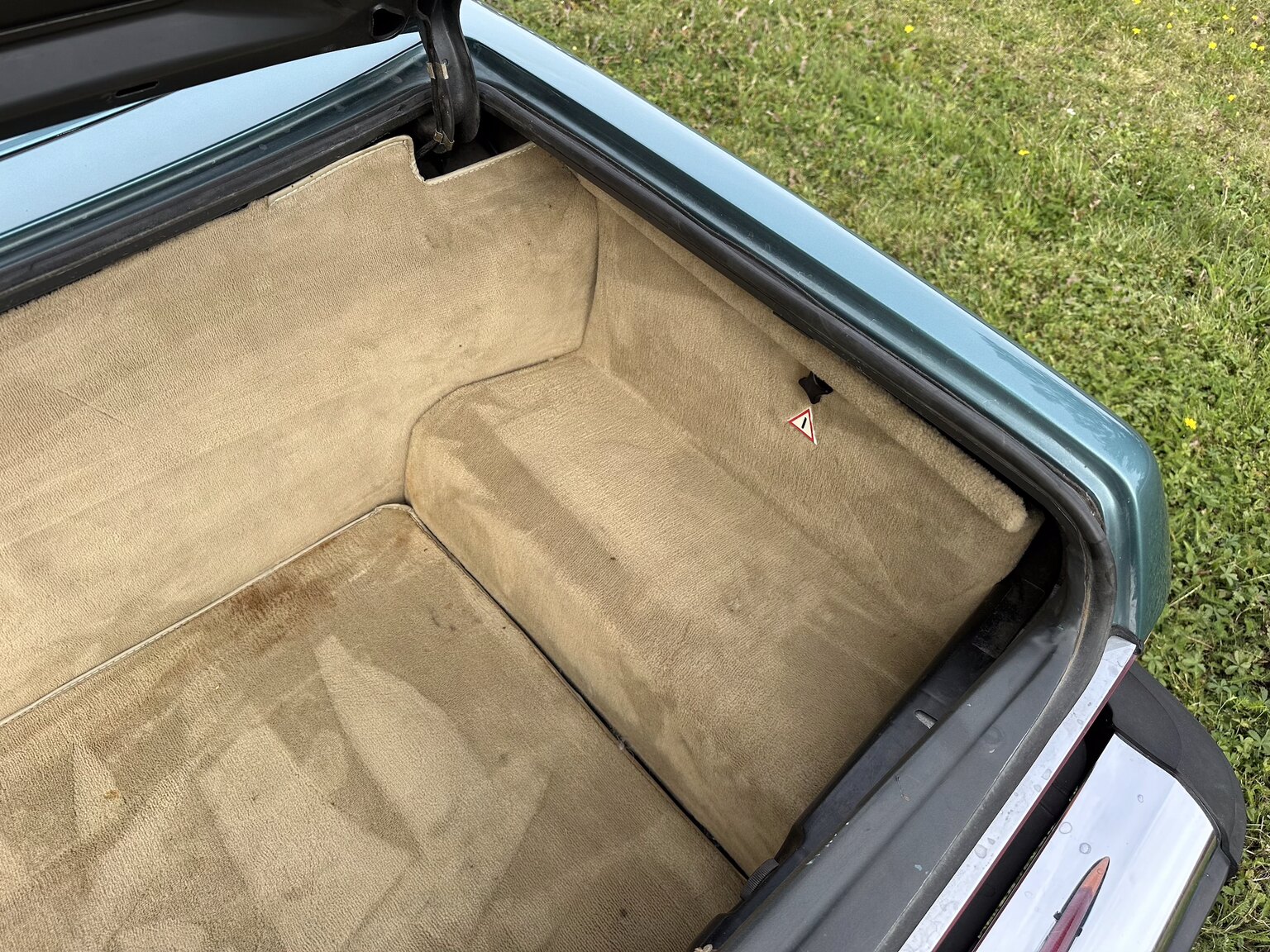 Interiörbild 1985 Mercedes-Benz 380 SL