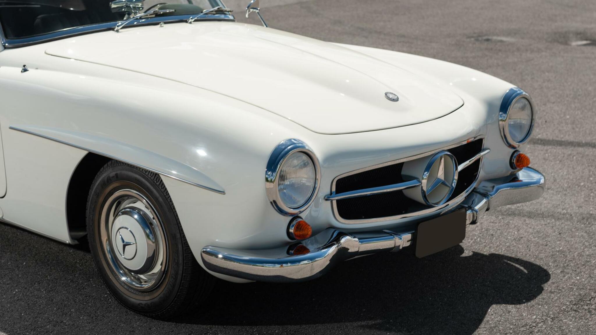 Aussenfoto 1956 Mercedes Benz 190 SL Roadster (14)