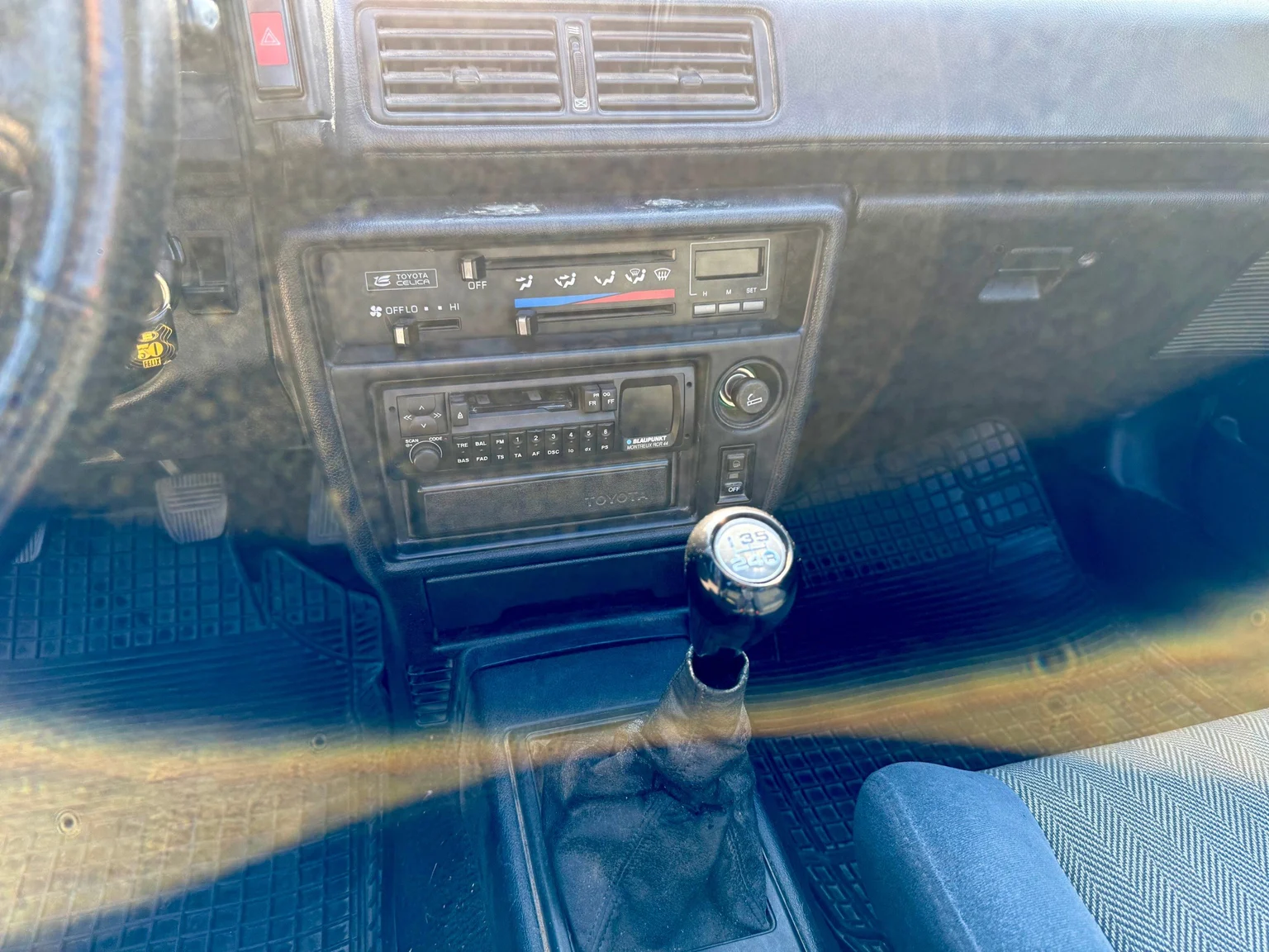 Innenraumfoto von 1988 Toyota Celica Cabriolet (12)