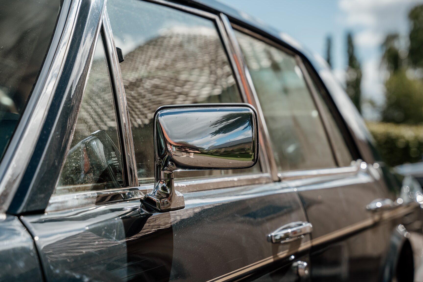 Exterior image of 1982 Rolls Royce Silver Spirit
