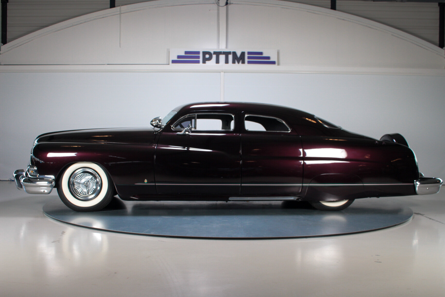 Exterior image of 1951 Lincoln Cosmopolitan 