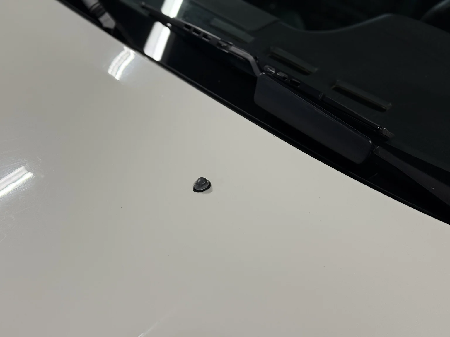 Exterior image of 1984 PORSCHE 944 Targa (55)