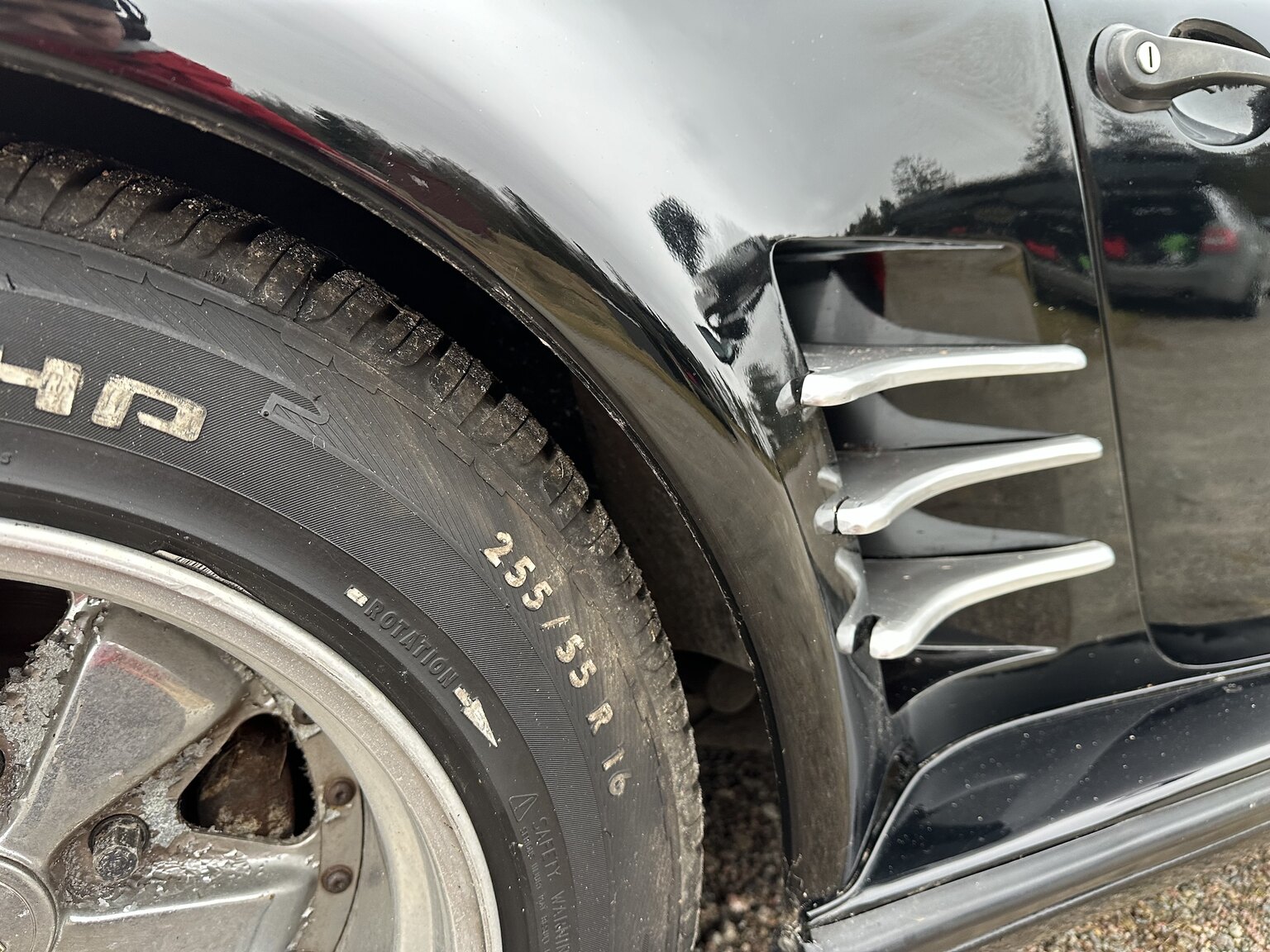 Exteriörbild på 1972 Porsche 911 T (36)