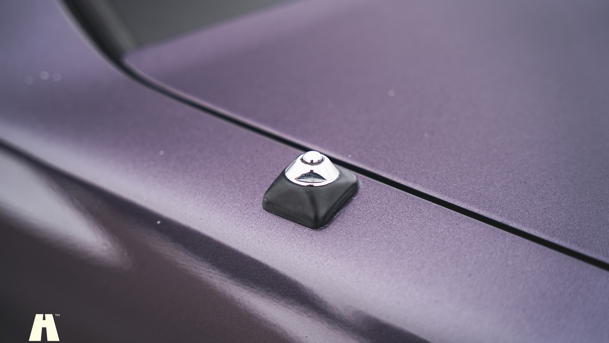 Exterior image of 1995 Volvo 940 SE